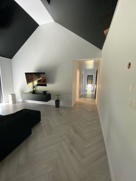 Sprzedam dom z ogrodem /Stodoła Ekonomiczny 2b rok budowy 2019 .