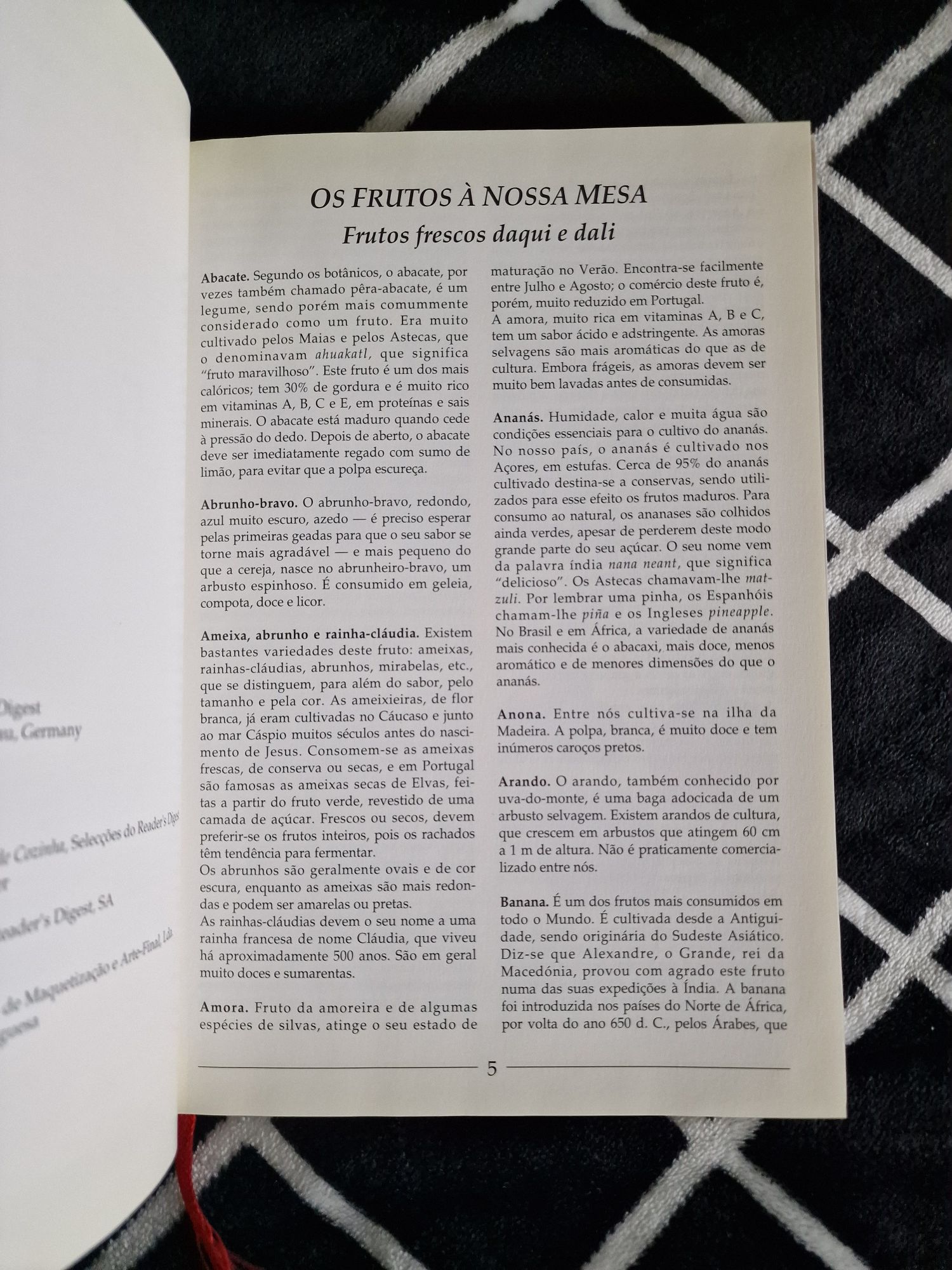 Livro Um Mundo de Sabores Frutos