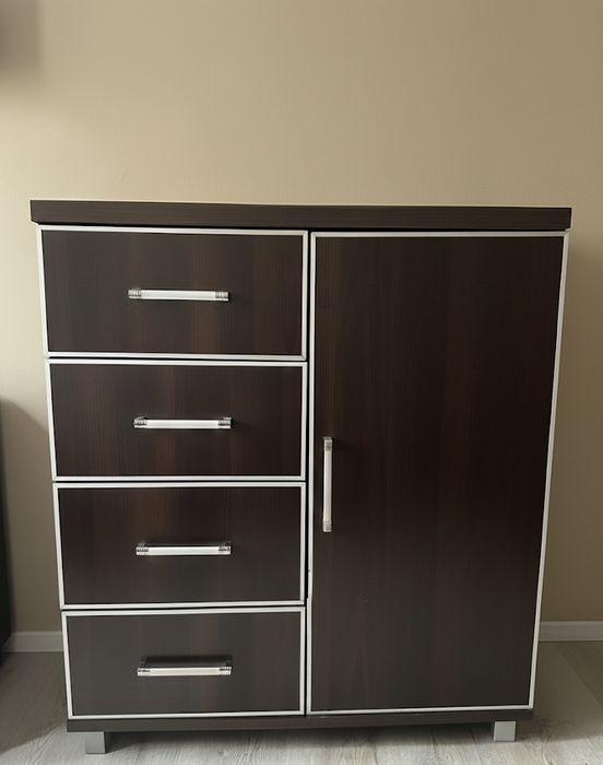 Sprzedam szafę z szufladami