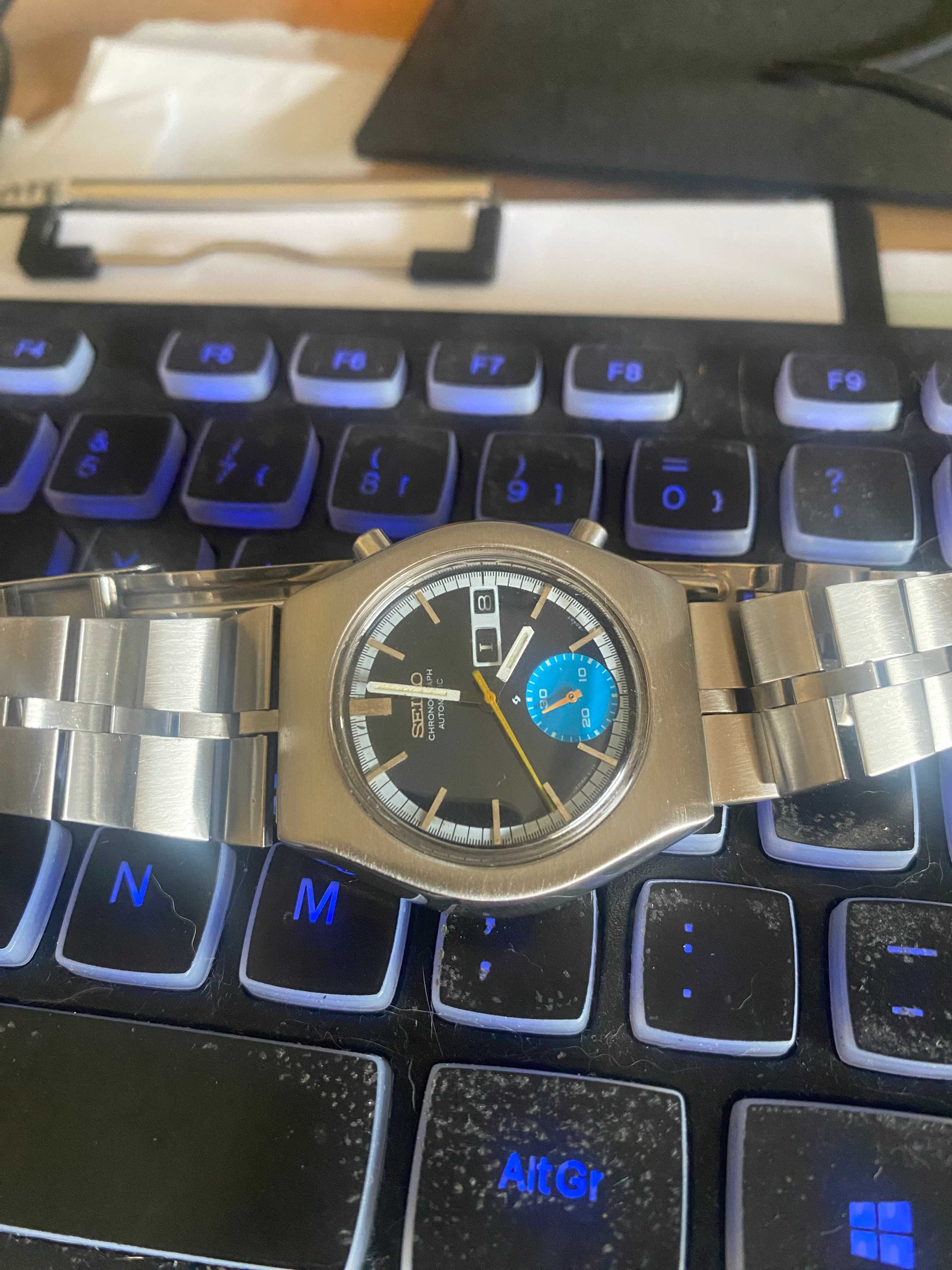 Seiko 6139  /  8020 cronógrafo automático