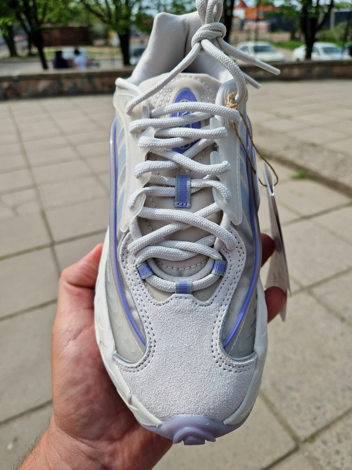 Кросівки Adidas Oznova