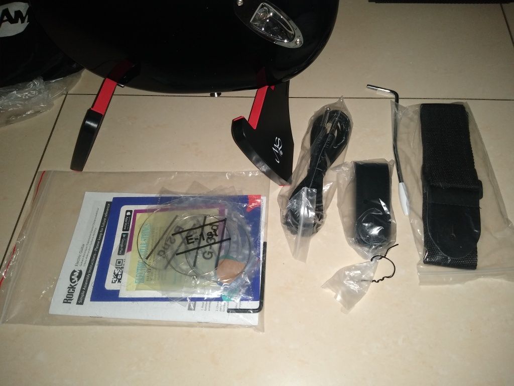 Gitara Elektryczna RockJam RJEG02-SK-BK Wzmacniacz Zestaw