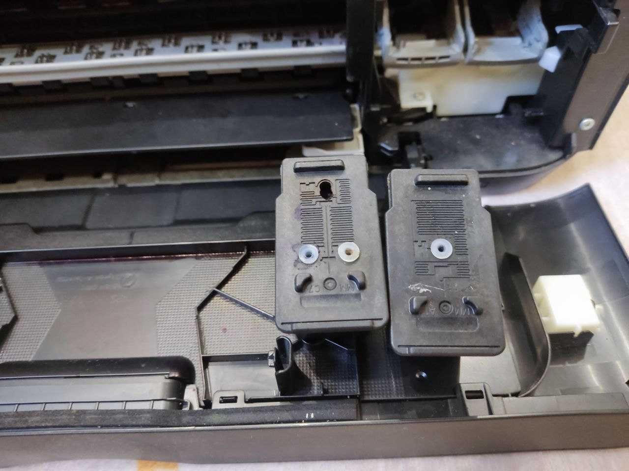 Canon Pixma MG3540 і MG3140
