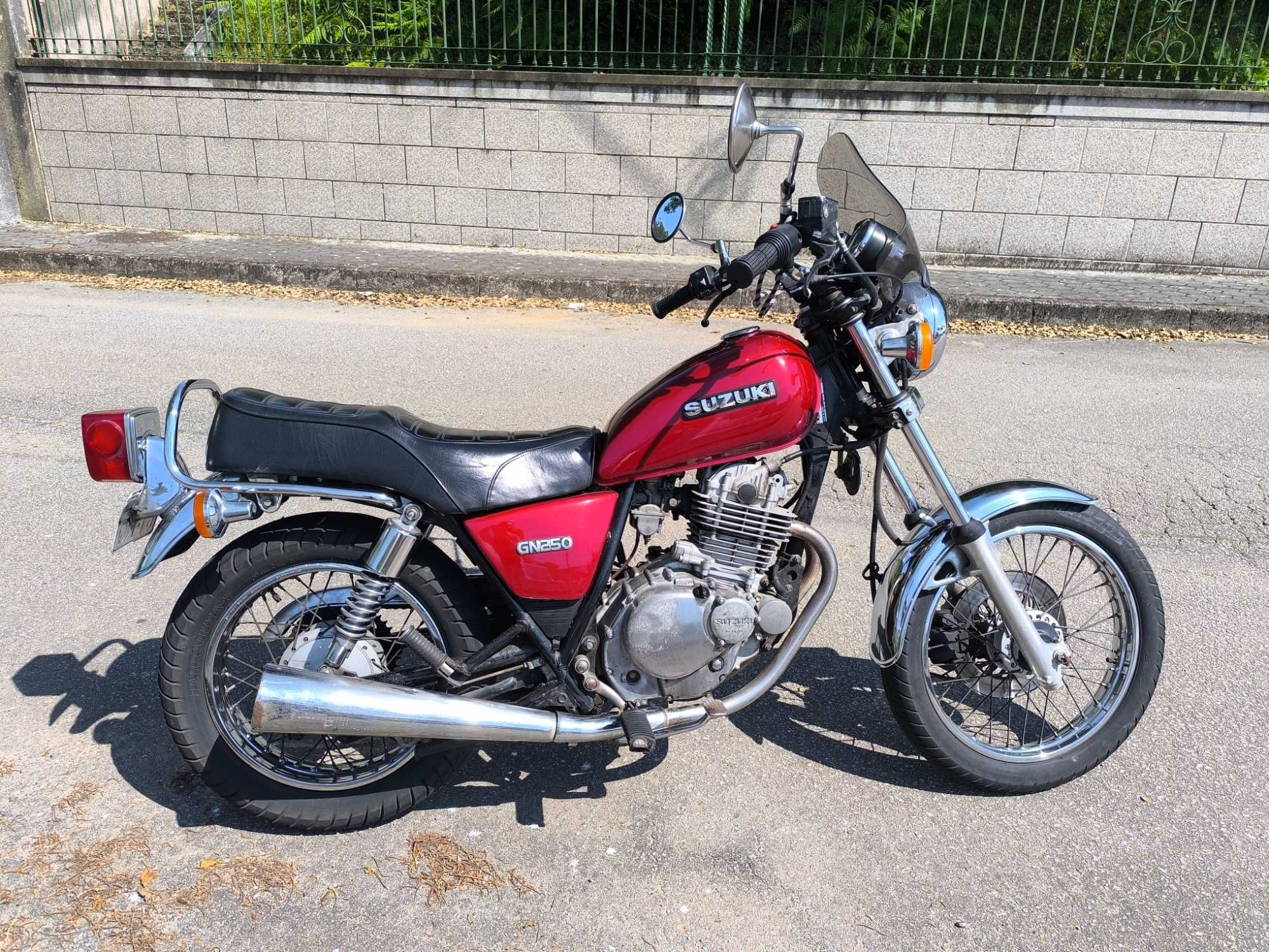 Suzuki gn 250 99