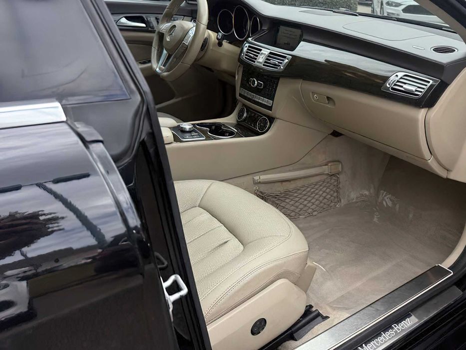 Mercedes-Benz CLS 550      2014