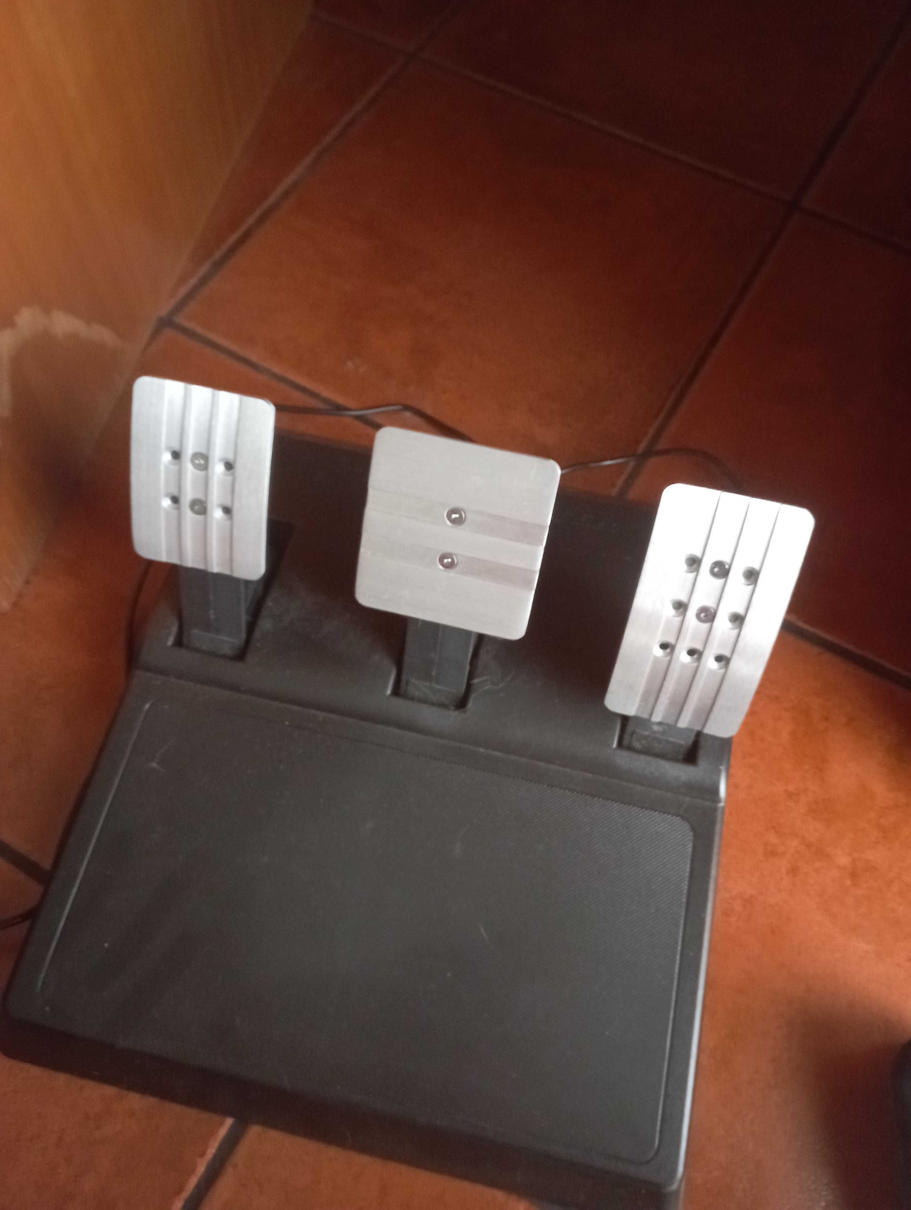 Thrustmaster T300RS GT **como novo**