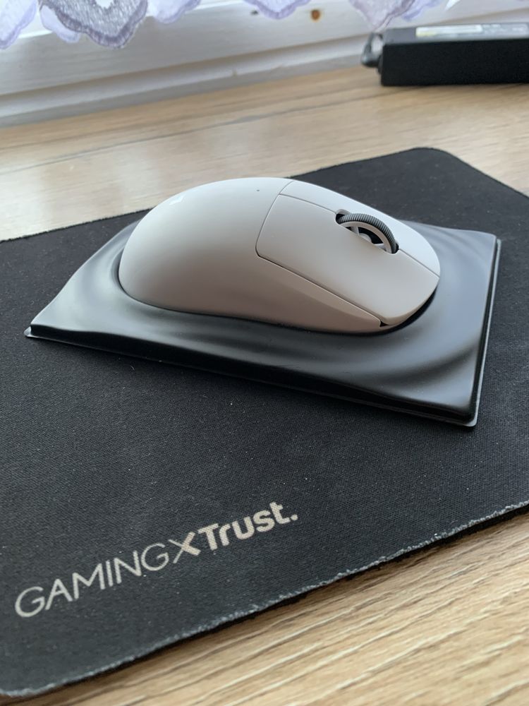 Ігрова мишка Logitech G PRO X SUPERLIGHT