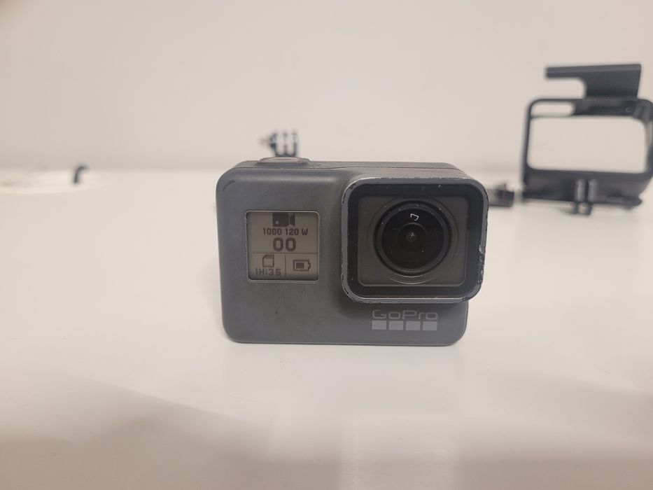 GoPro Hero 5 Black – kamera sportowa 4K + karta 64GB – idealny stan