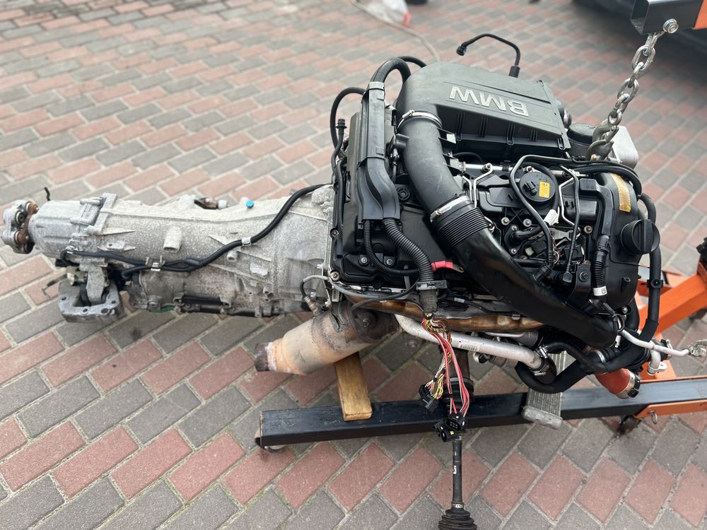 Навесное двигателя N55B30A  BMW F10 f06 f15 f16