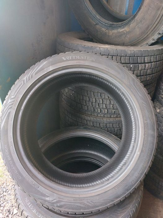 Комплект Різношироких Шин X5. VREDESTEIN QUATRAC PRO, 315/35, 275/40/2