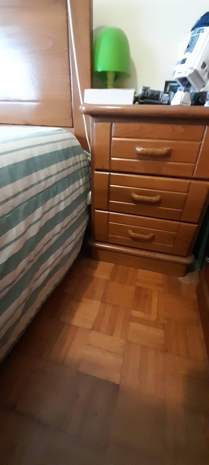 Quarto de Casal madeira maciça