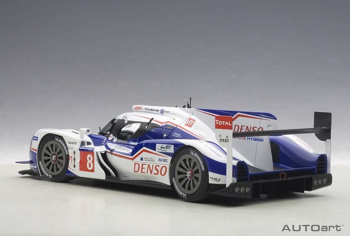 Model 1:18 AUTOart Toyota TS040 Hybrid #8 24h Le Mans 2014