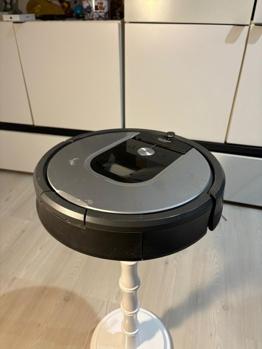 iRobot Roomba – robot odkurzający z bazą dokującą i wirtualną ścianą