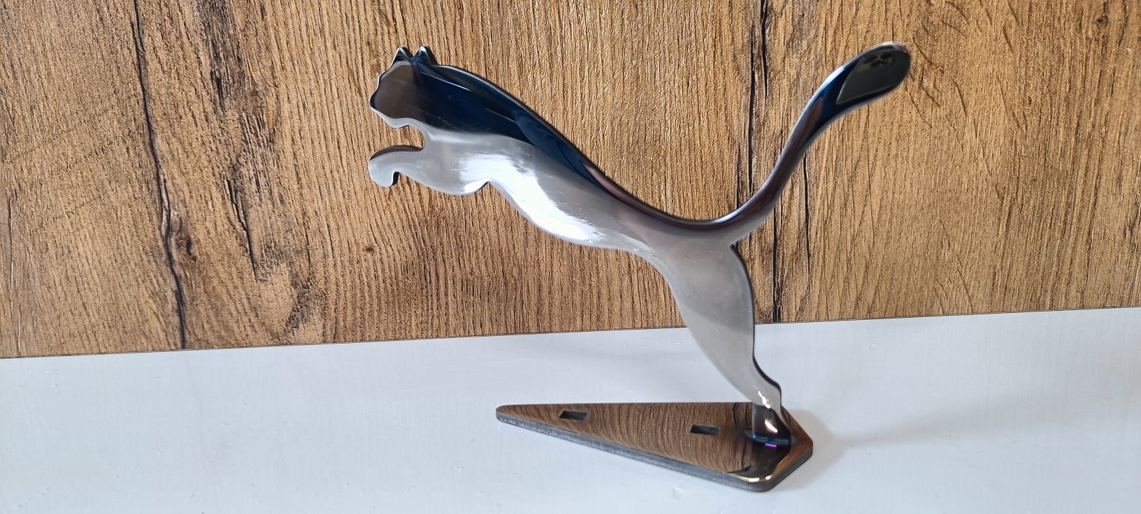 Puma Jaguar na maskę polerowany znaczek logo emblemat na maskę Case
