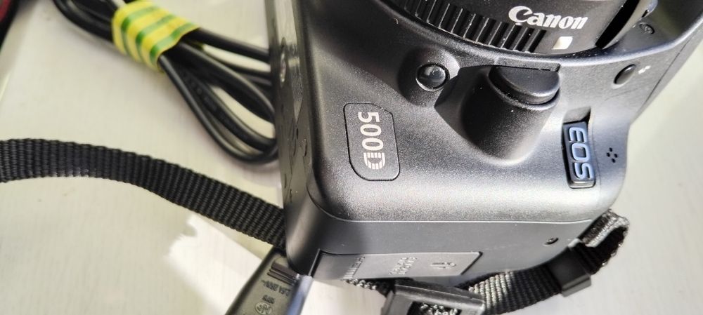 Зеркальный фотоаппарат Canon 500D