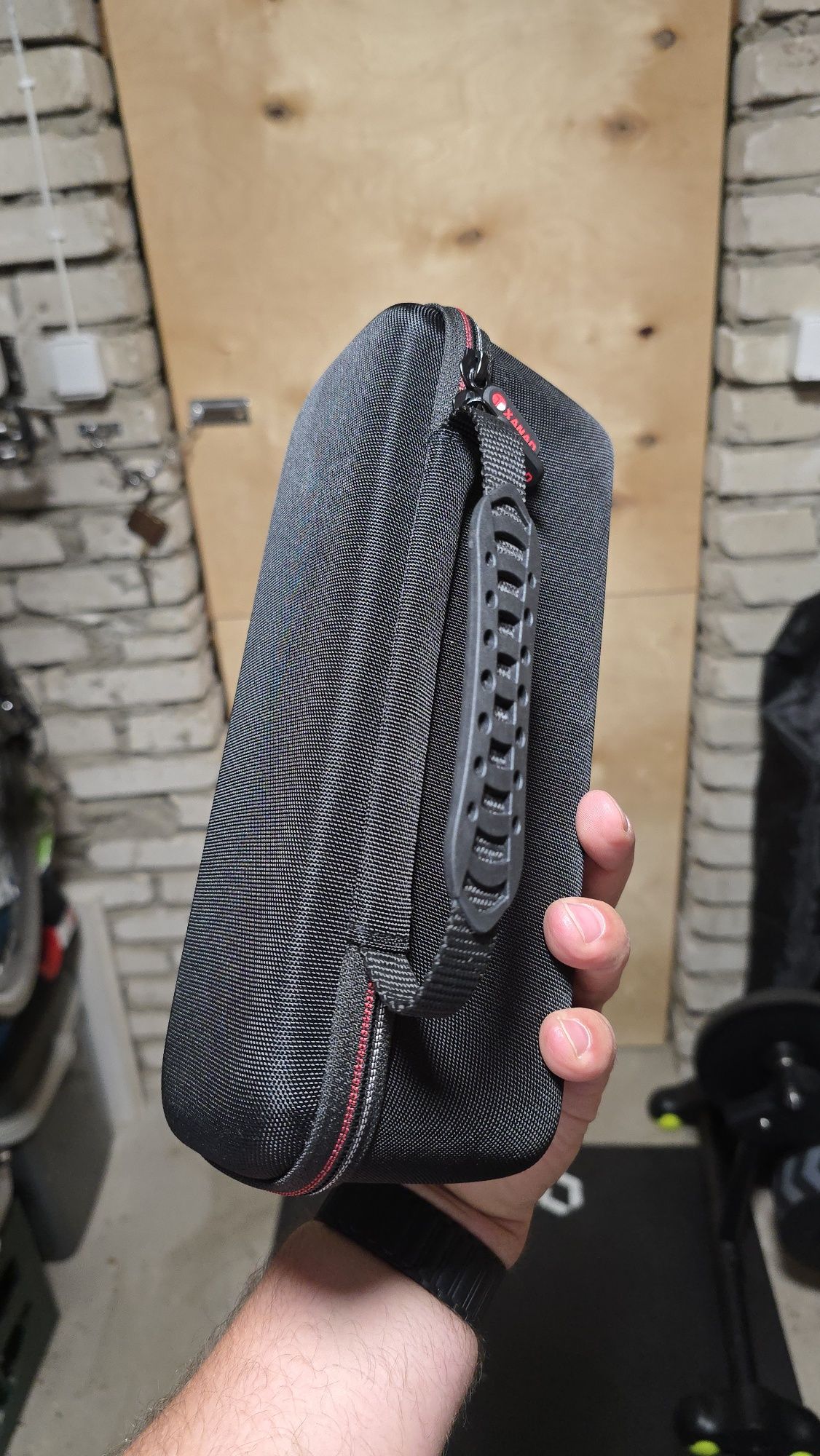 Etui twarde Xanad do głośnika Soundcore Motion Plus