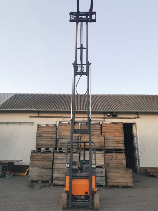 Still r50-15 wózek widłowy triplex sadowniczy