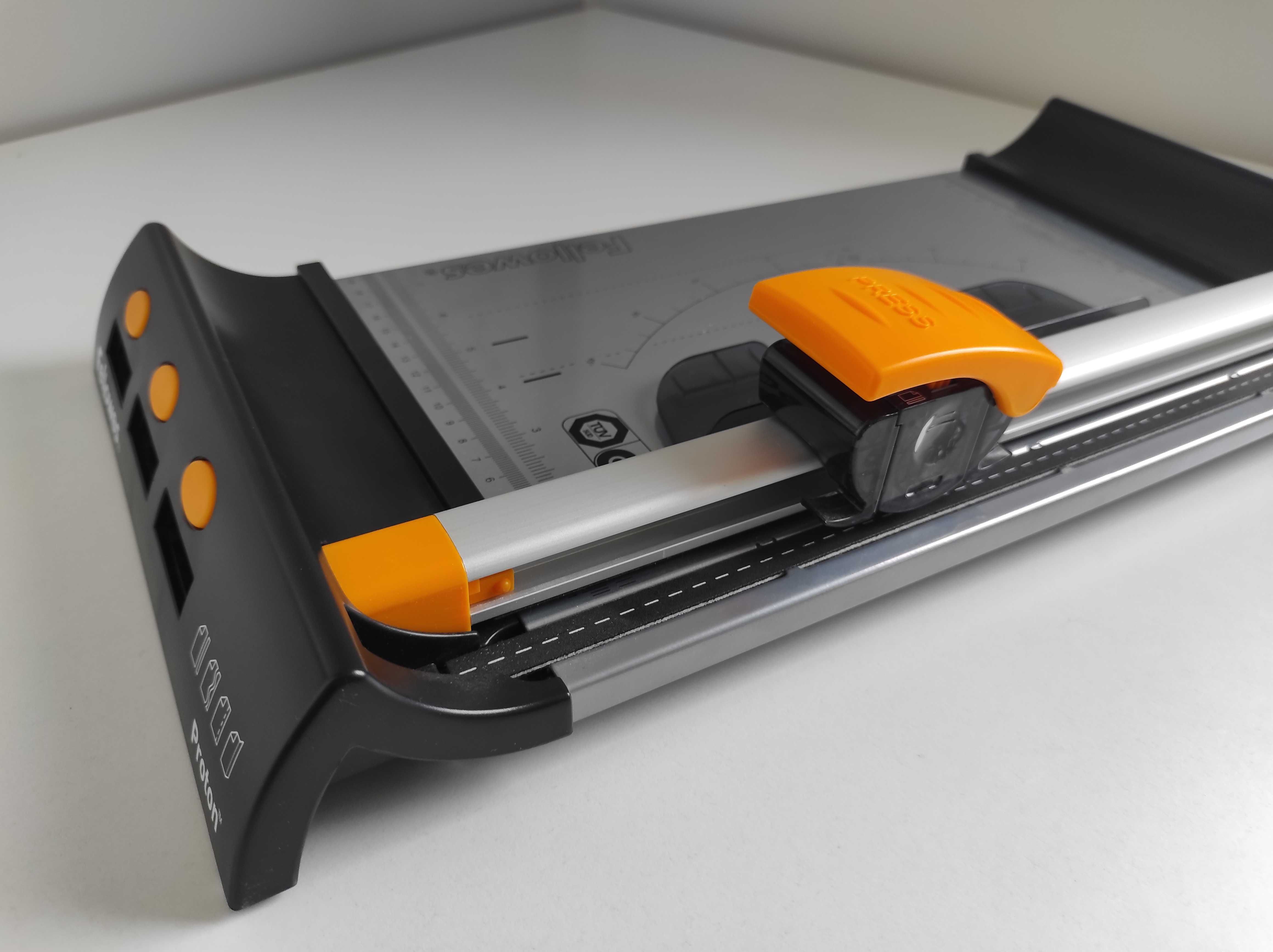 Trymer do papieru Fellowes Proton A4