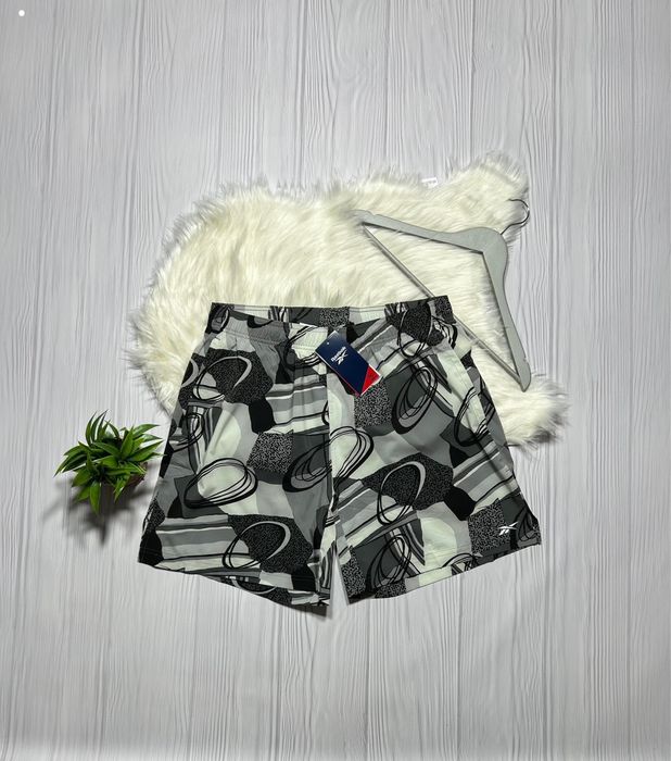 Reebok Austin шорти з шикарним дизайном Оригінал Розмір L New!
