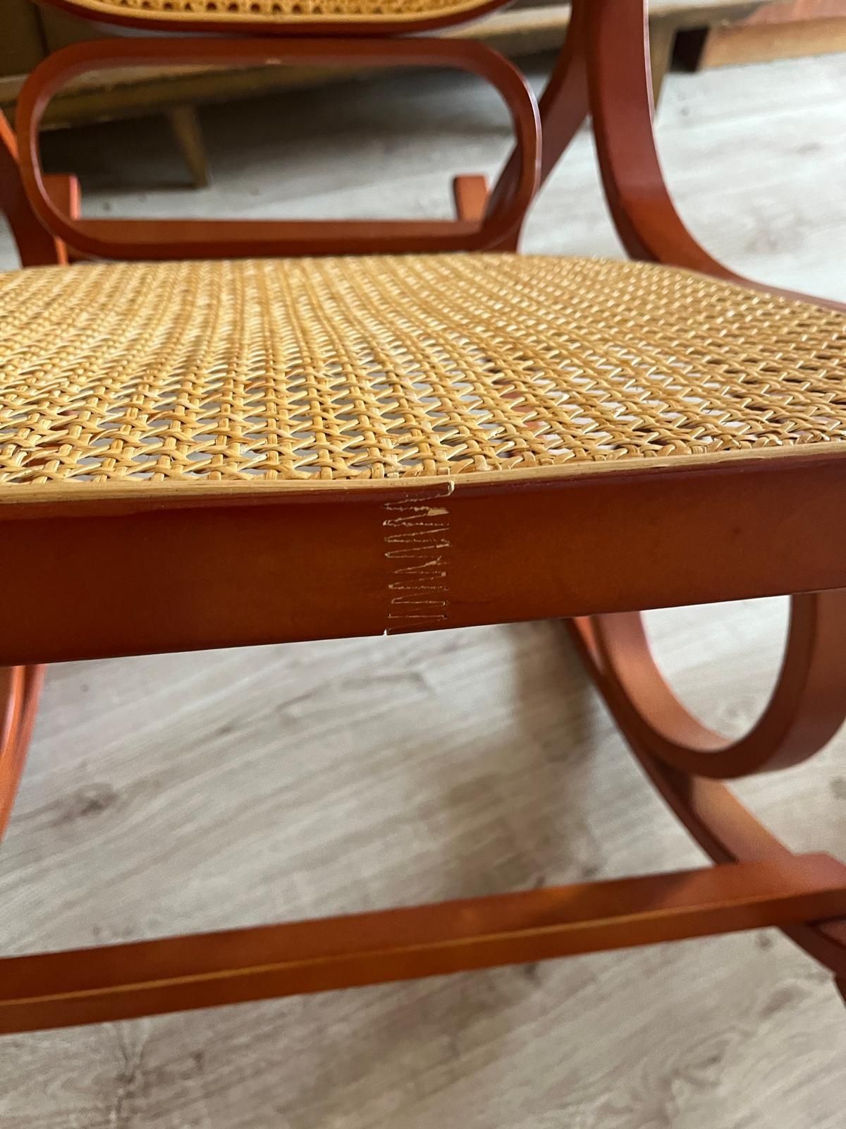 Fotel bujany rattanowy