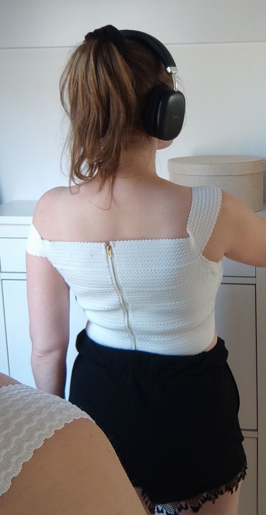 Crop top bluzka L/40/12 New Look biała elastyczna na lato imprezę