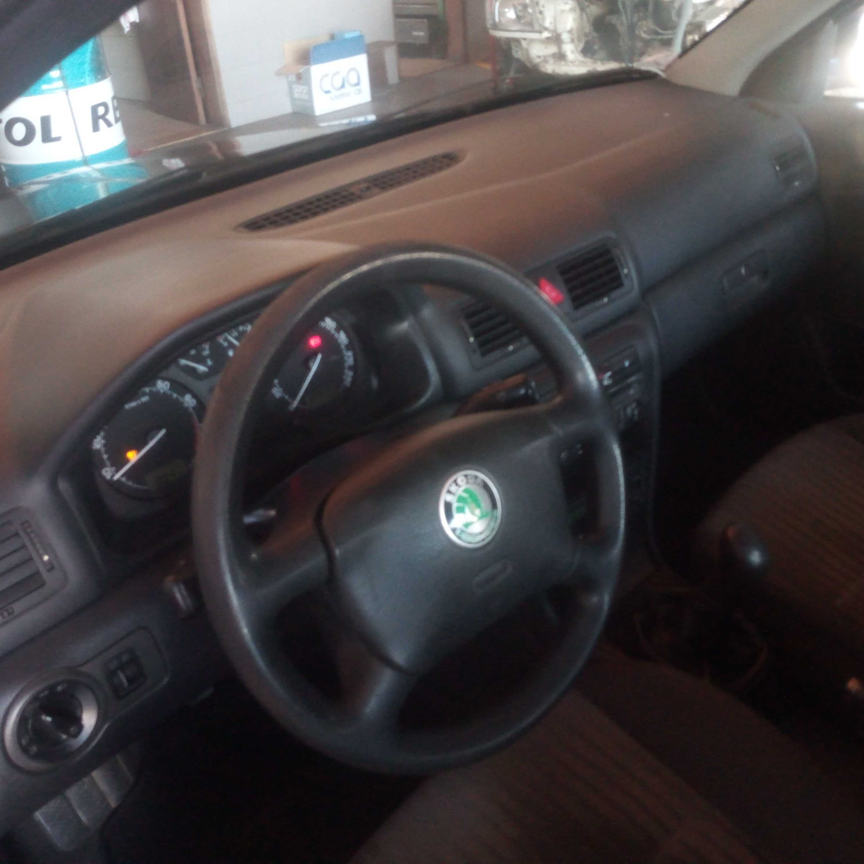 Skoda 2001 GPL AC