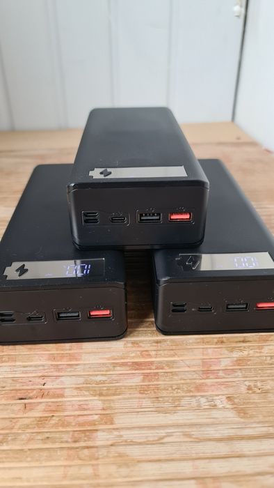 Павербанк powerbank на аккумуляторах 18650 Samsung  50.000