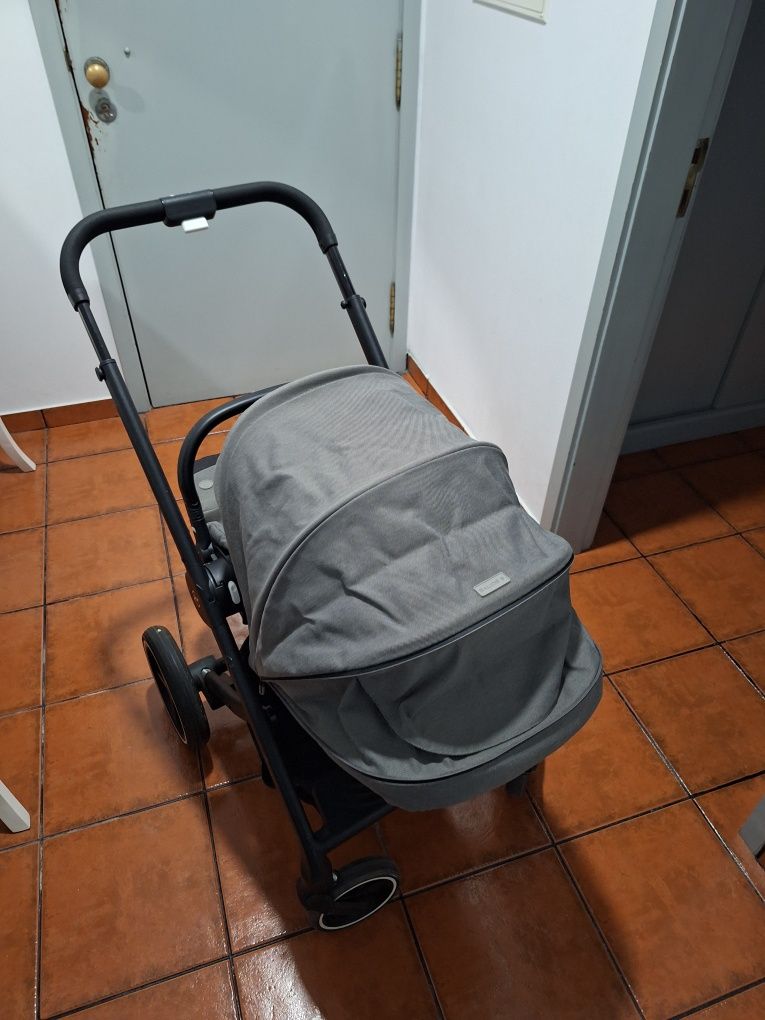 Carrinho cybex usado