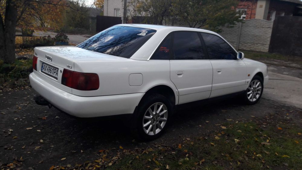 Аydi A6 C4 2.6 автомат