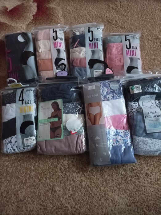 Труси жіночі різних розмірів і  різних цін різних цін