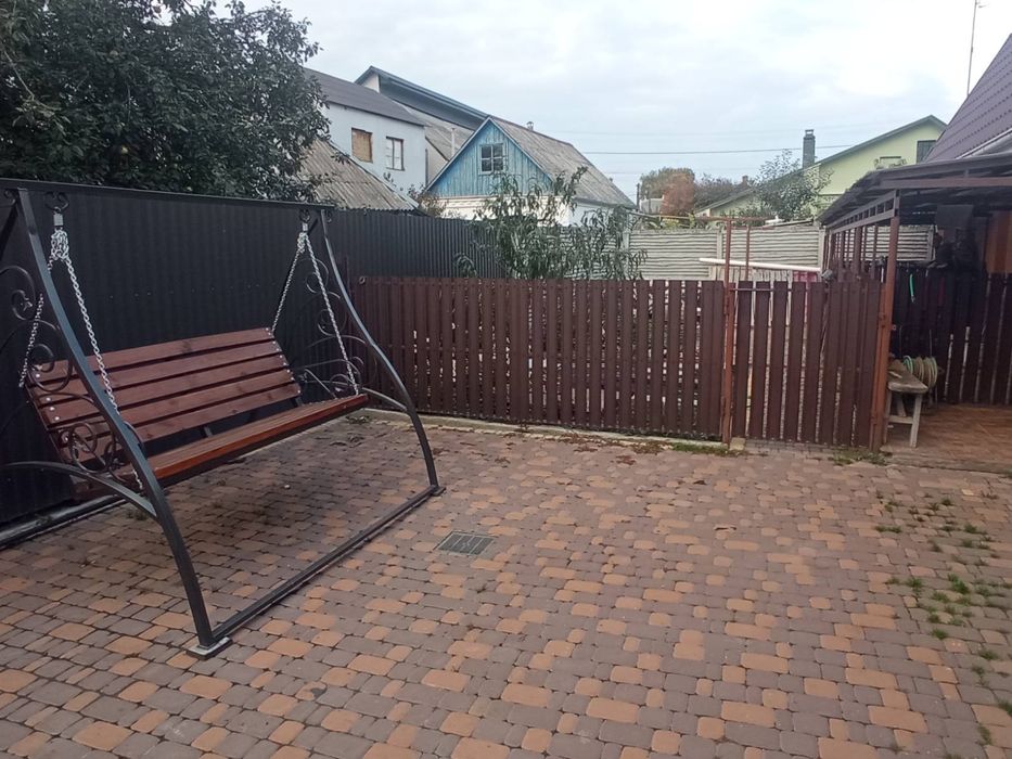 Продам 2-х поверховий будинок на Залізничному селищі