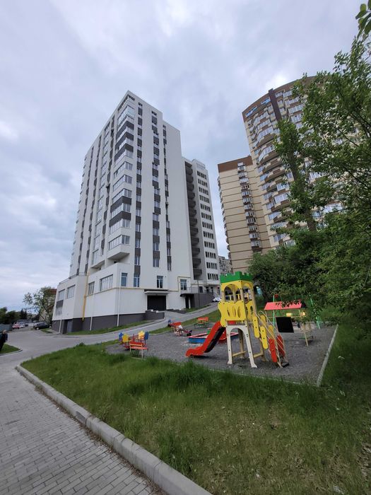 Продаж 1к Бережанська 52м  3/14ц 67600дол 0-цикл зданий власник