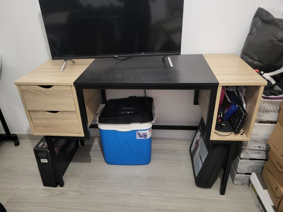 Sprzedam biurko świetne