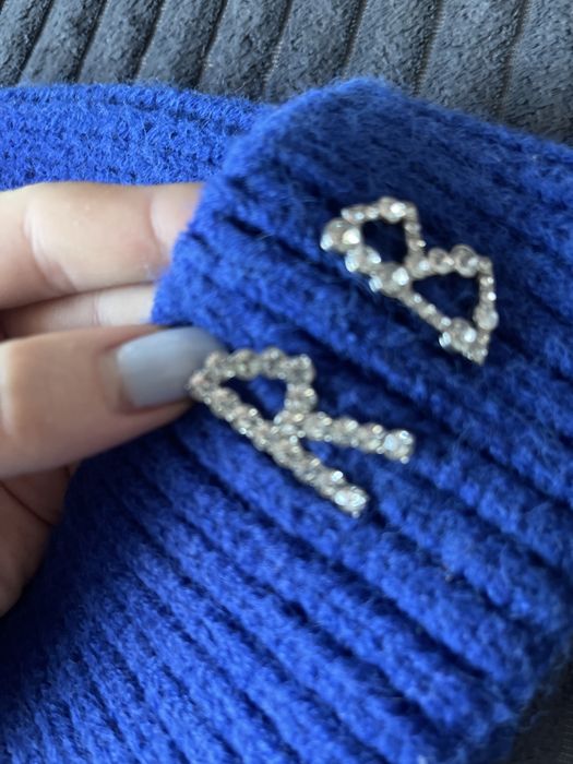 Продам шапку в стилі RB