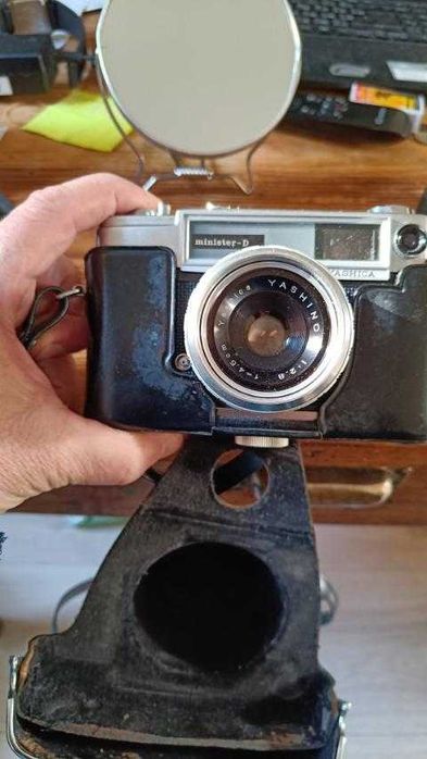 Об'єктив Yashica Yashinon 1:2.8 5cm 50 mm m42