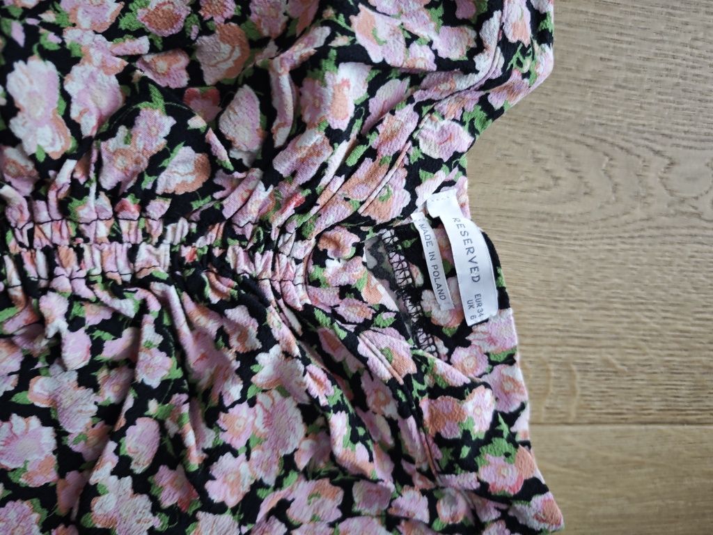 Spódnica w kwiaty Reserved, r.34, midi