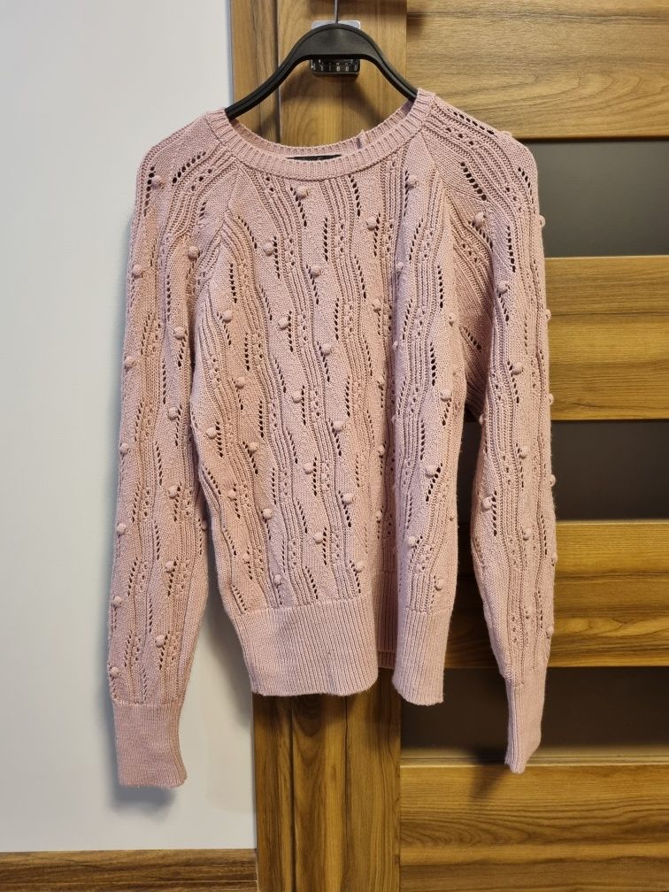Różowy sweterek MOHITO
