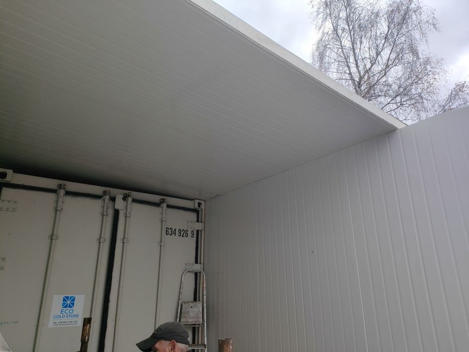 Płyty warstwowe Dach 10cm. 40m2