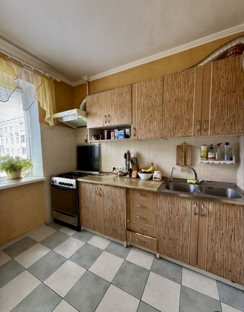 Продаж 2к квартири 51 м2 м. Героїв Дніпра вул. Озерна Оболонь