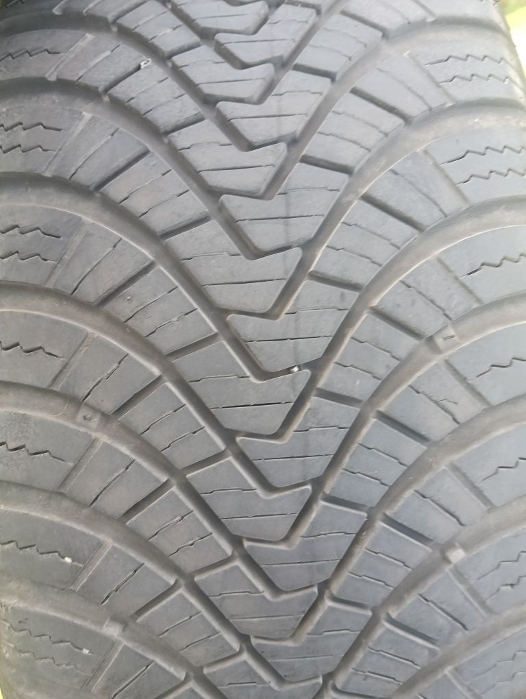 4 x LAUFENN G Fit 4S LH71 195/65R15 91H