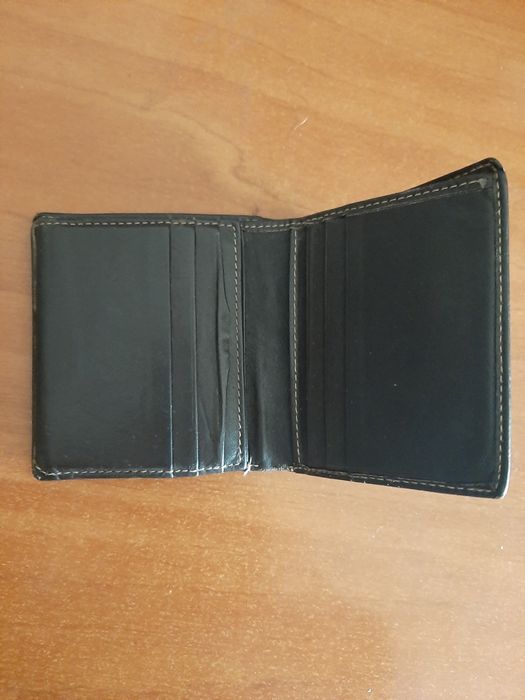 Carteira de pele