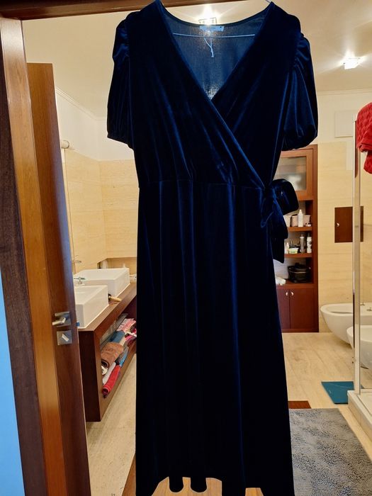 Sukienka welurowa butelkowa zieleń Reserved święta