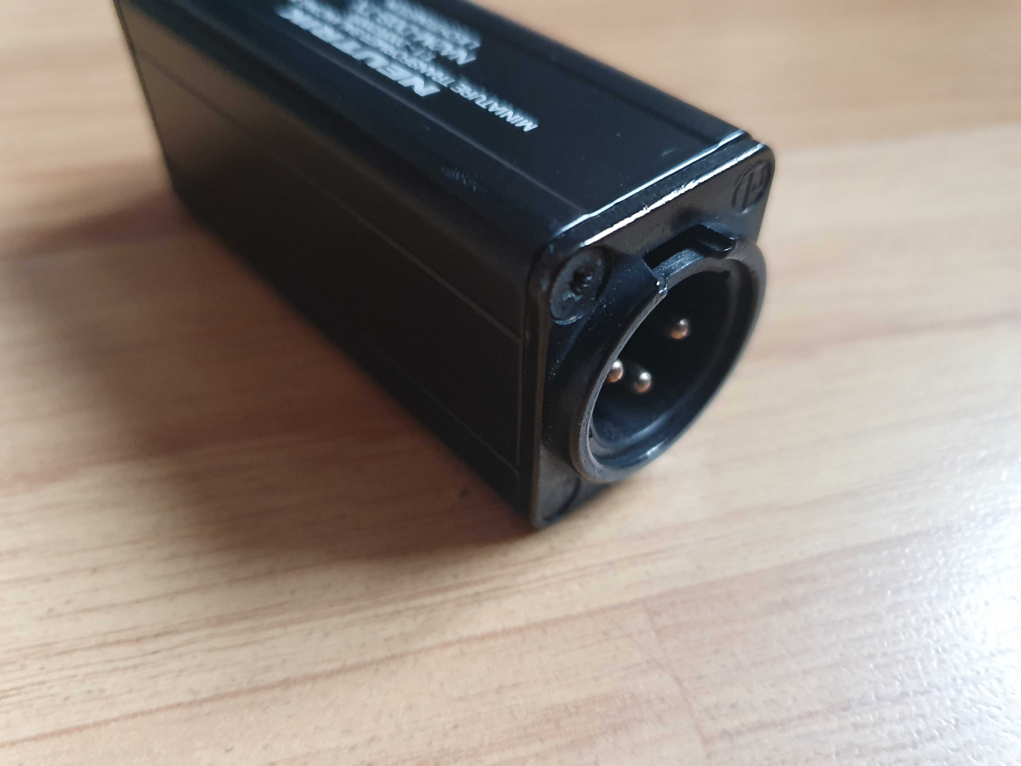 separator, adapter Neutrik NA2F-D0B-TX żeńskie XLR-żeńskie RCA/cinch