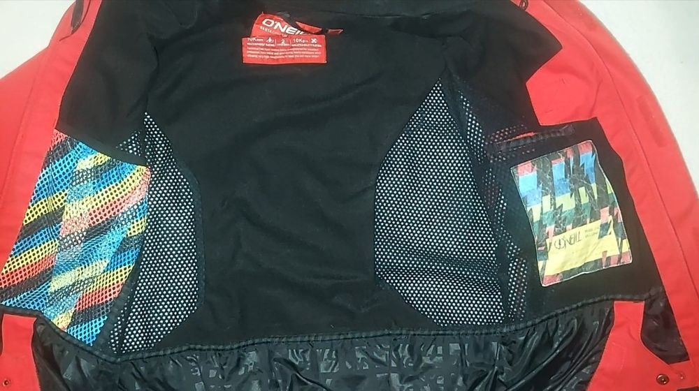 Casaco sky/neve/frio/vento O'neill 10-12 anos
Vermelho