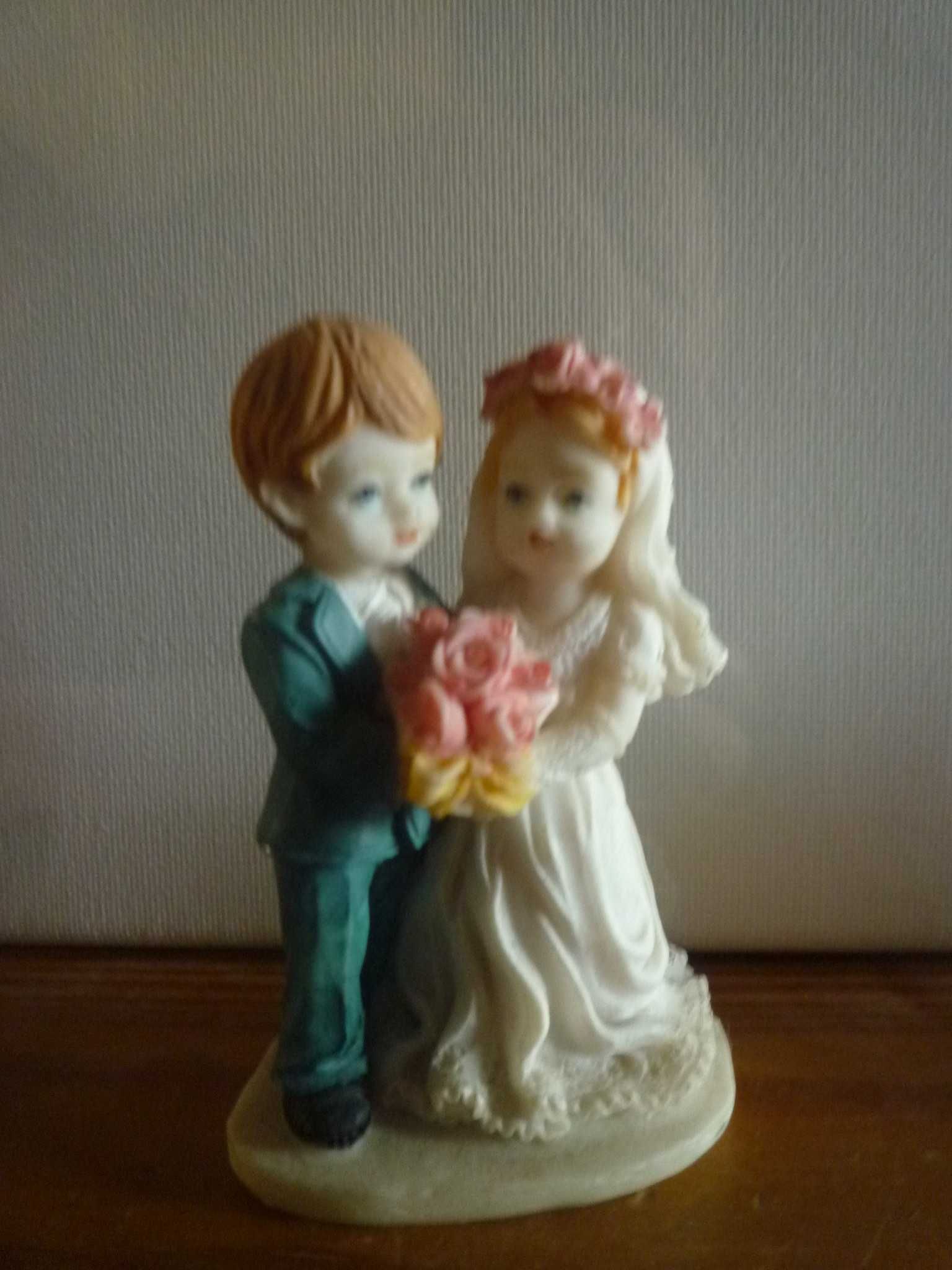 Casal de Noivos em Porcelana para Bolo, Novos