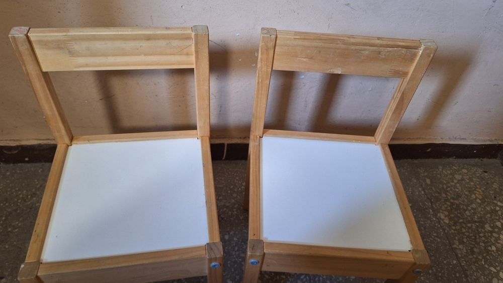 Krzesła dla dzieci do stolika z kompletu ikea