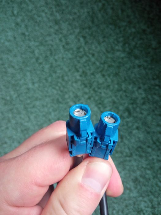 Автомобильный CID-видео кабель HSD2