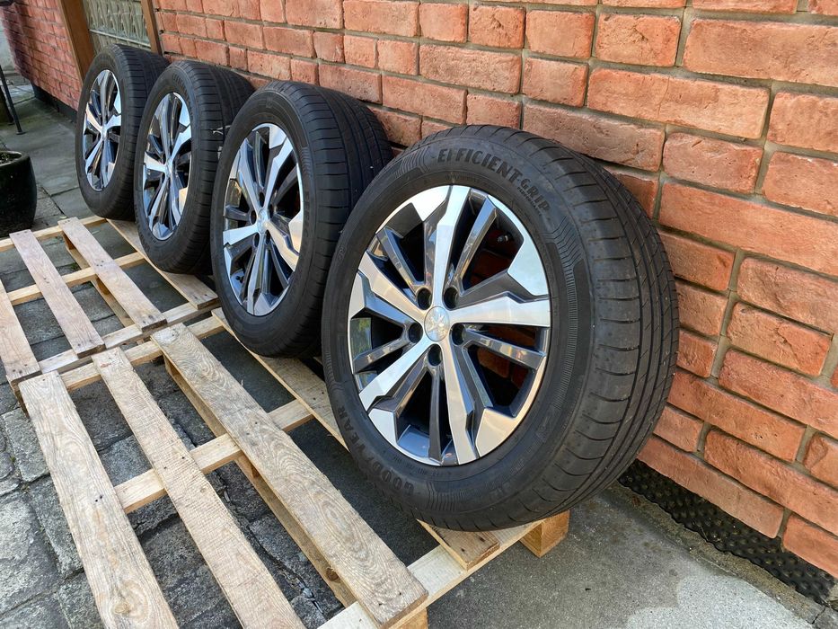 Koła PEUGEOT RIFTER 7Jx17H ET44 5x108 Goodyear 215/60 R17" CH5-44