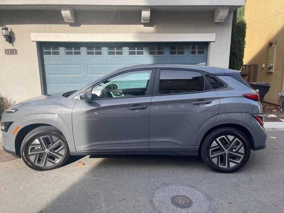 2023 Hyundai Kona Electric SEL