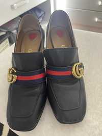 Pantofle Gucci czarne